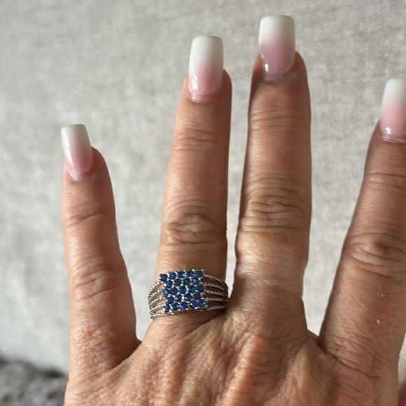 Vintage Crystal Cocktail Ring! - Picture 3 of 12